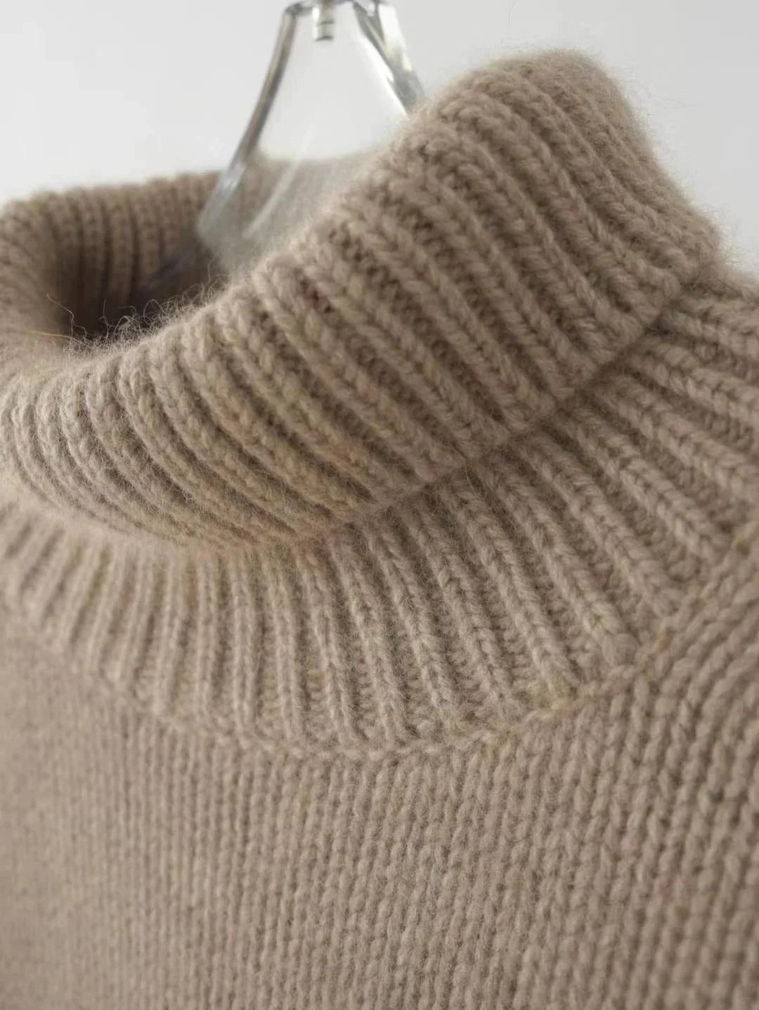 Damen - Rollkragenpullover - Kuscheliger Strick - Warmes Wintermust-have für Stil und Komfort