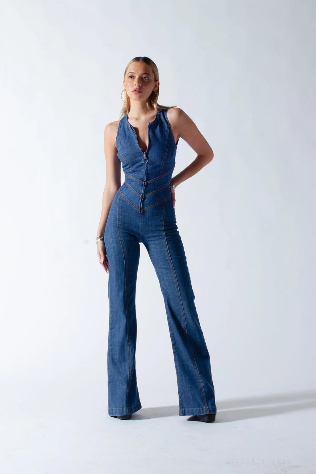 💘 HeartFlare™ – Der Jumpsuit, der alle Blicke auf sich zieht!