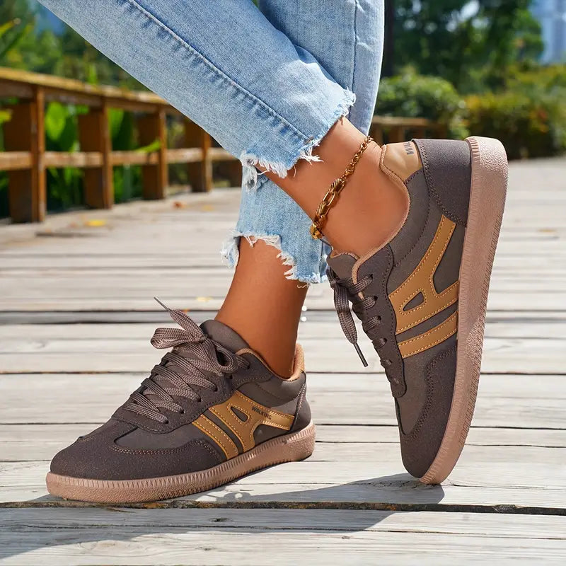 Damen - Bequeme Turnschuhe - Atmungsaktives Material - Stylische und unterstützende Sneakers für jeden Anlass