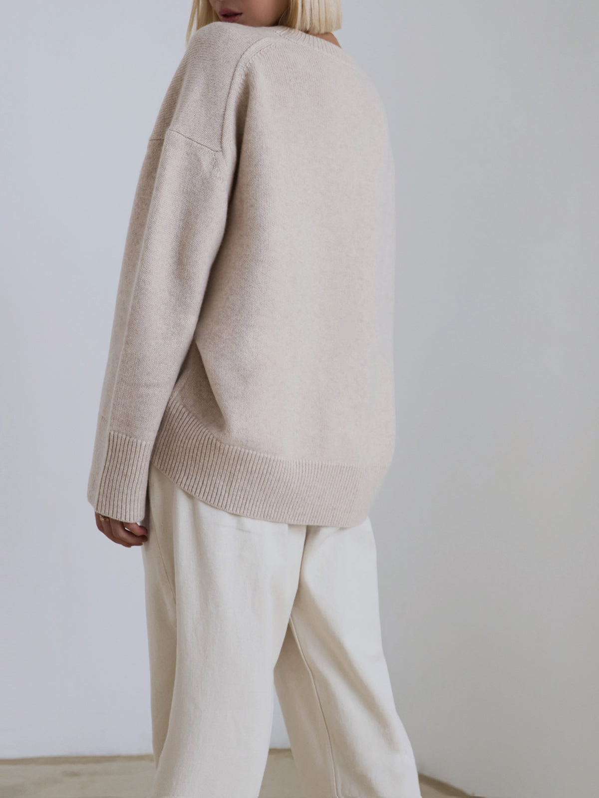 Damen - Zuckerwatte Übergroß Pullover - Gemütlicher Strick - Stylische Freizeitmode für jeden Tag