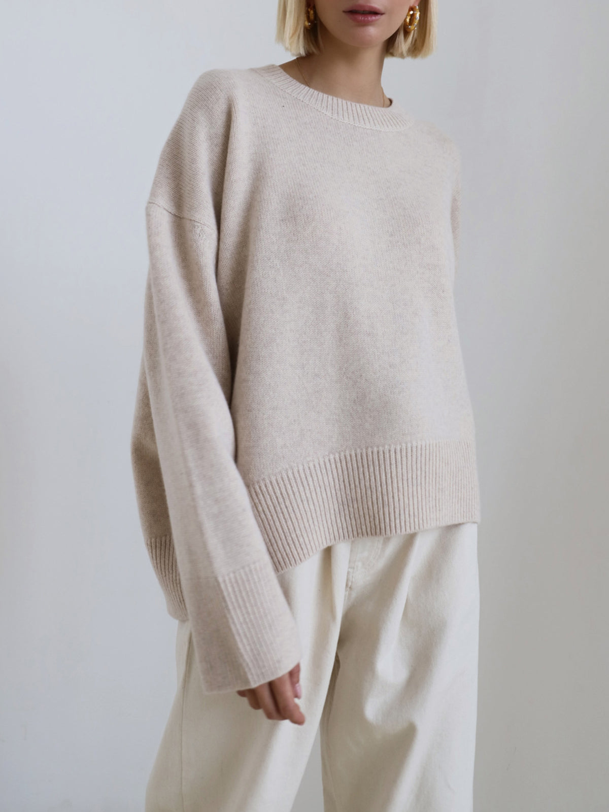 Damen - Zuckerwatte Übergroß Pullover - Gemütlicher Strick - Stylische Freizeitmode für jeden Tag