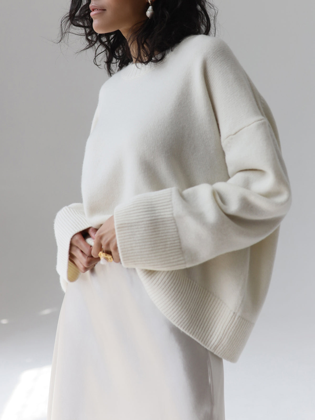 Damen - Zuckerwatte Übergroß Pullover - Gemütlicher Strick - Stylische Freizeitmode für jeden Tag