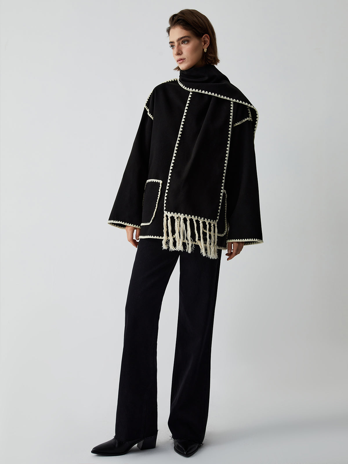 Damen - Jacke - Kontrastbesatz und Schal - Stilvolles, vielseitiges Outfit für jede Gelegenheit