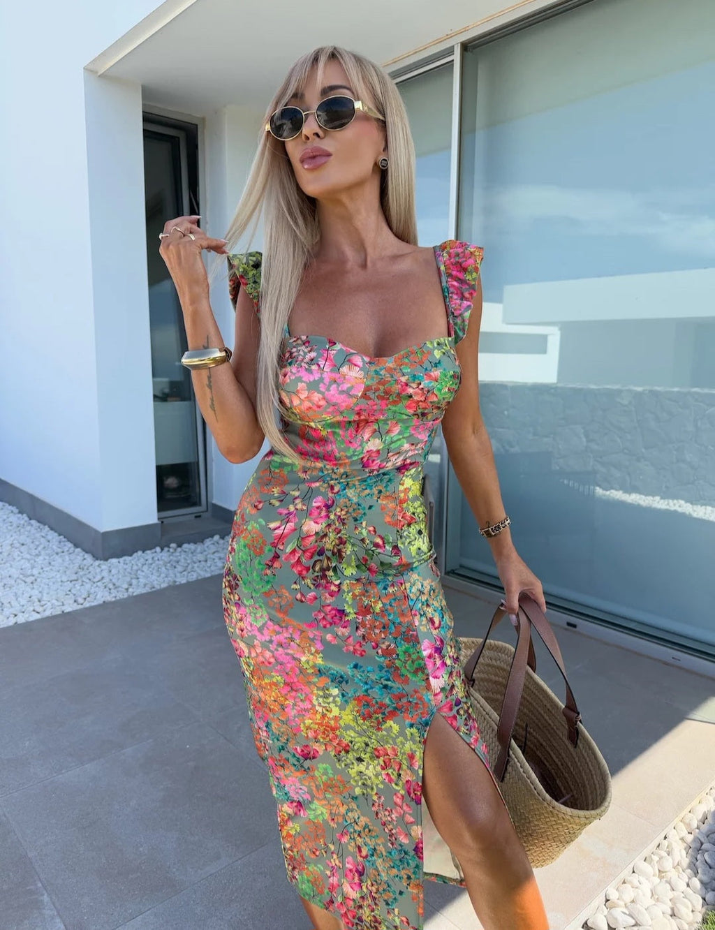 Damen - Geblümtes midikleid - Leichtes material - Ideal für Freizeit und besondere Anlässe