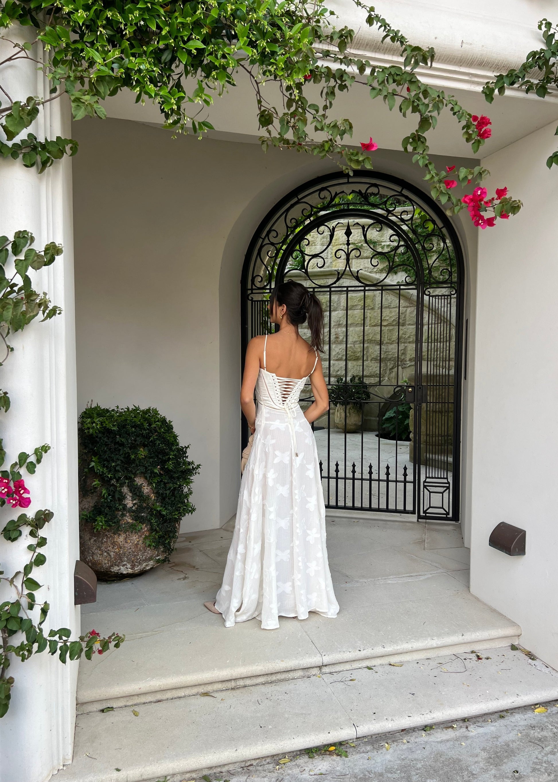 Damen - Elegantes cremefarbenes Kleid - Stilvoll & vielseitig - Perfekt für jeden Anlass