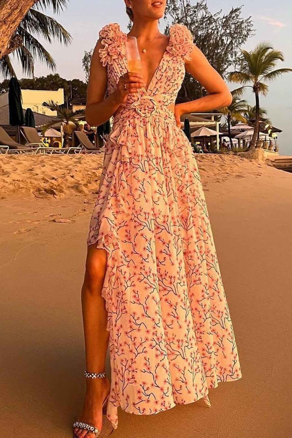 Damen - Maxikleid mit floralem Muster - Leichtem Material - Perfekt für besondere Anlässe
