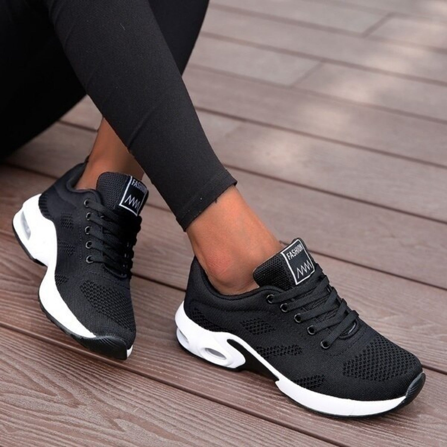 Damen - Leichte Sneakers - Strapazierfähigem Material - Stilvoller Komfort für den Alltag - Ideal für jeden Schritt