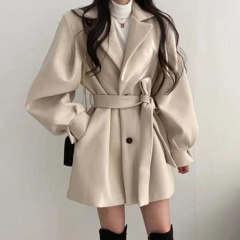 Damen - Trenchcoat mit Gürtel - Schmeichelhafte Silhouette - Stilvolles & elegantes Design für jeden Anlass