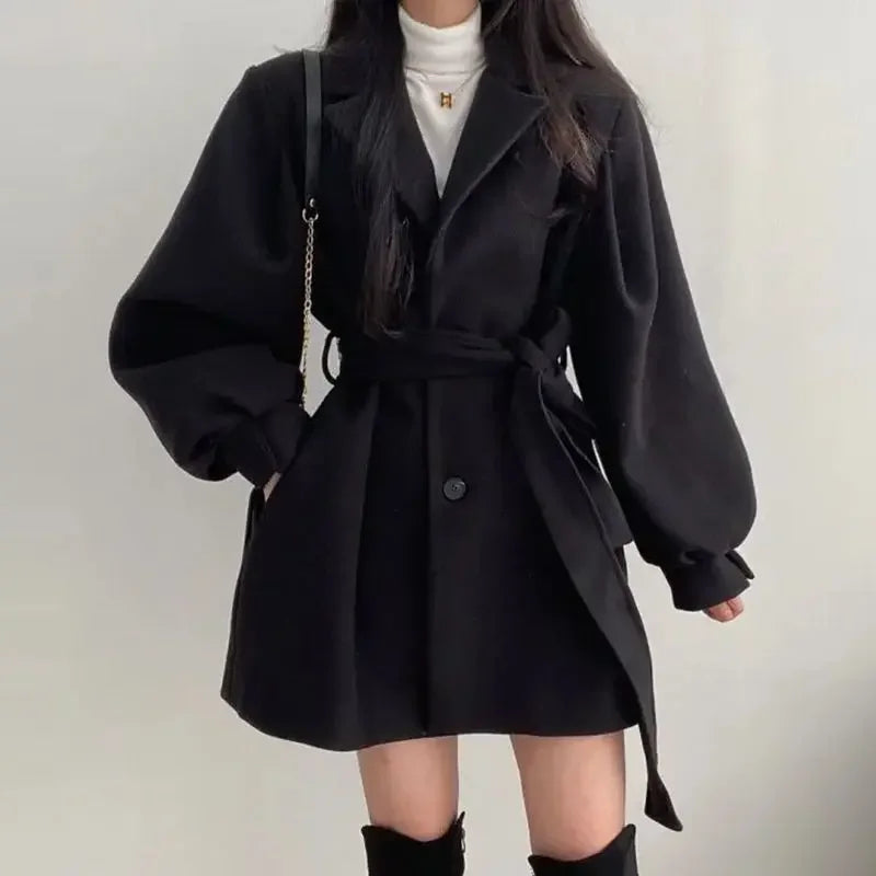 Damen - Trenchcoat mit Gürtel - Schmeichelhafte Silhouette - Stilvolles & elegantes Design für jeden Anlass