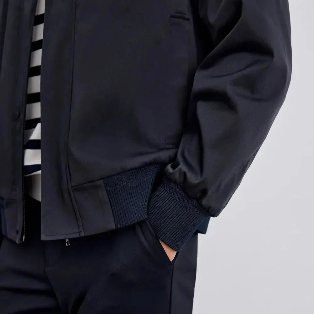 Herren - Jacke - Leichtgewicht und Wasserdicht Material - Perfekt für Outdoor-Abenteuer