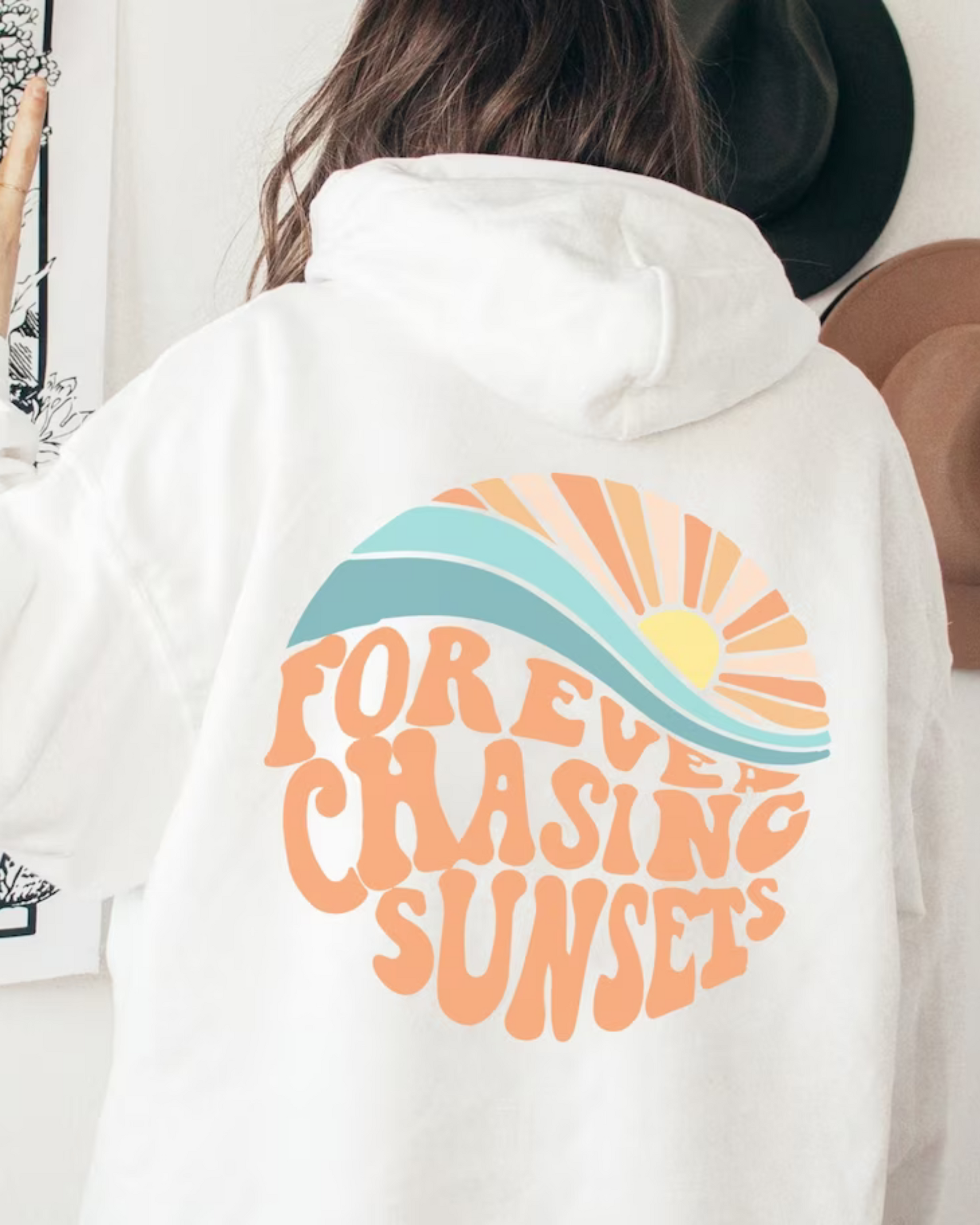 Kyra | Bequemes Kapuzenpulli "Forever chasing sunsets"