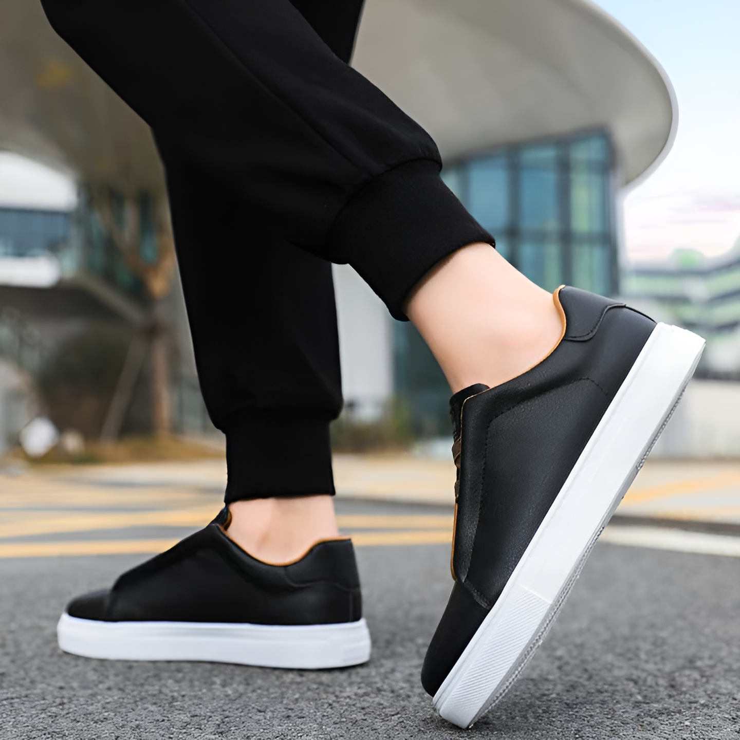 Herren - Slip-On Sneaker - Leichte Material - Gepolsterte Einlegesohle - Ideal für Freizeitaktivitäten