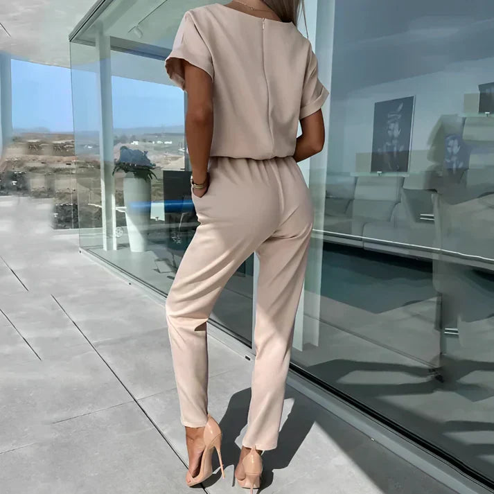 Damen - Jumpsuit - Taillenband und kurzen Ärmeln - Stilvoller Komfort für jeden Anlass