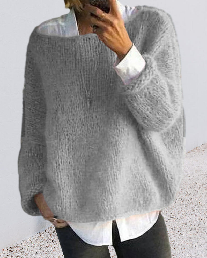 Danique Mell | Schlichter, schulterfreier, flauschiger Pullover