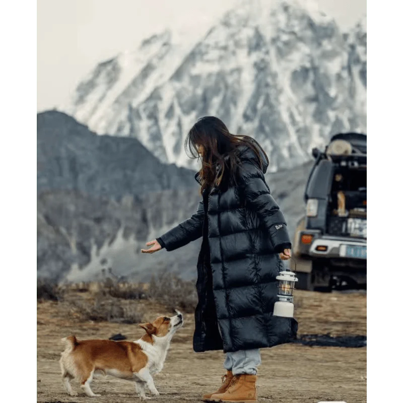 Phoebe™ Lange Daunenjacke – Ihr modischer Begleiter für Herbst und Winter