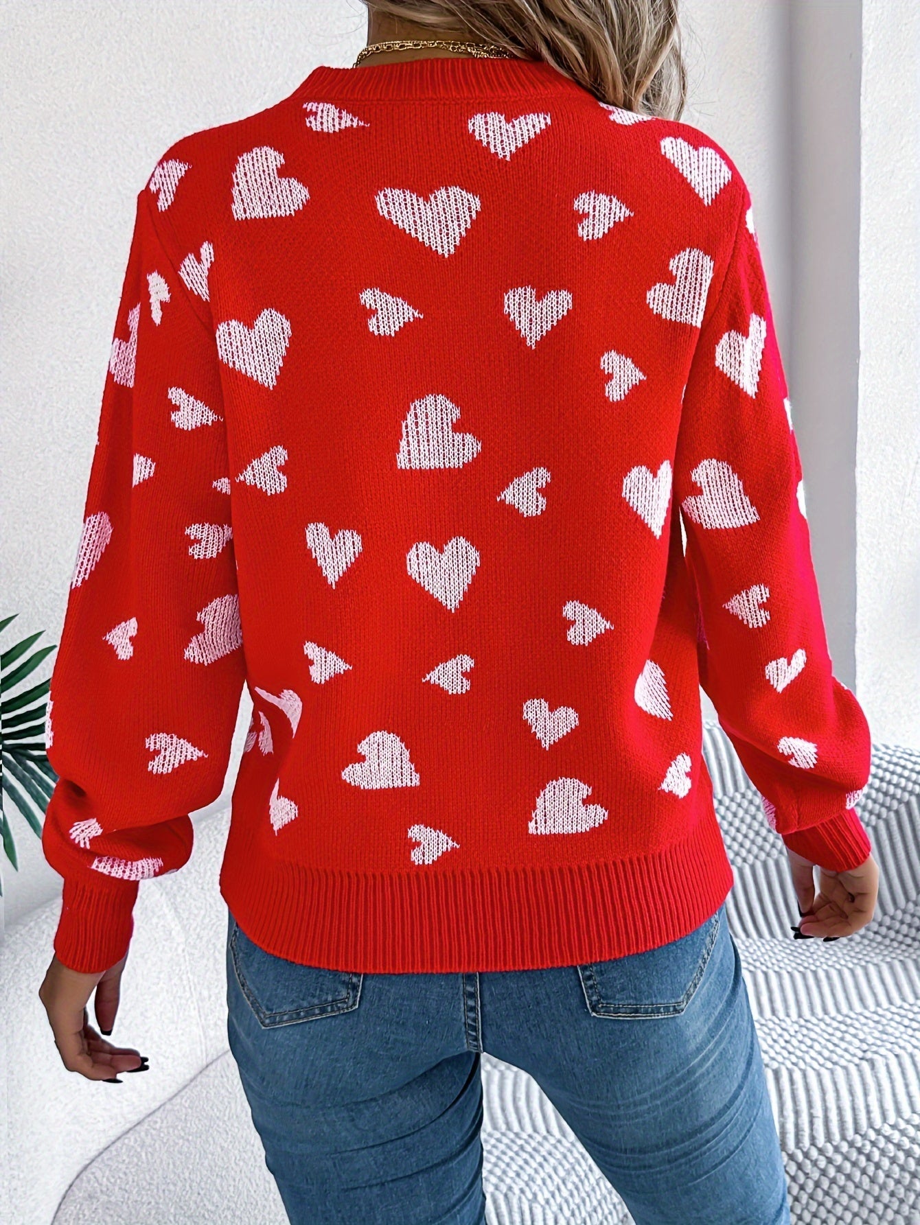 Elin | Eleganter Damen-Pullover mit Rundhalsausschnitt und Herzmuster