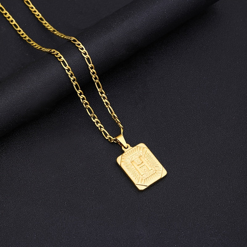 Herren-Halskette | Quadratischer Initial-Anhänger | Sportlich & vergoldet | Titan-Stahl - Farbe Gold