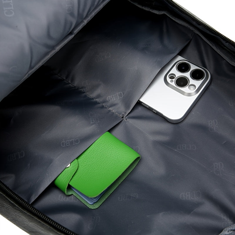 Herrenrucksack | Große Kapazität | Leichtgewicht & verstellbarer Riemen | PU mit Seidenfaden-Detail