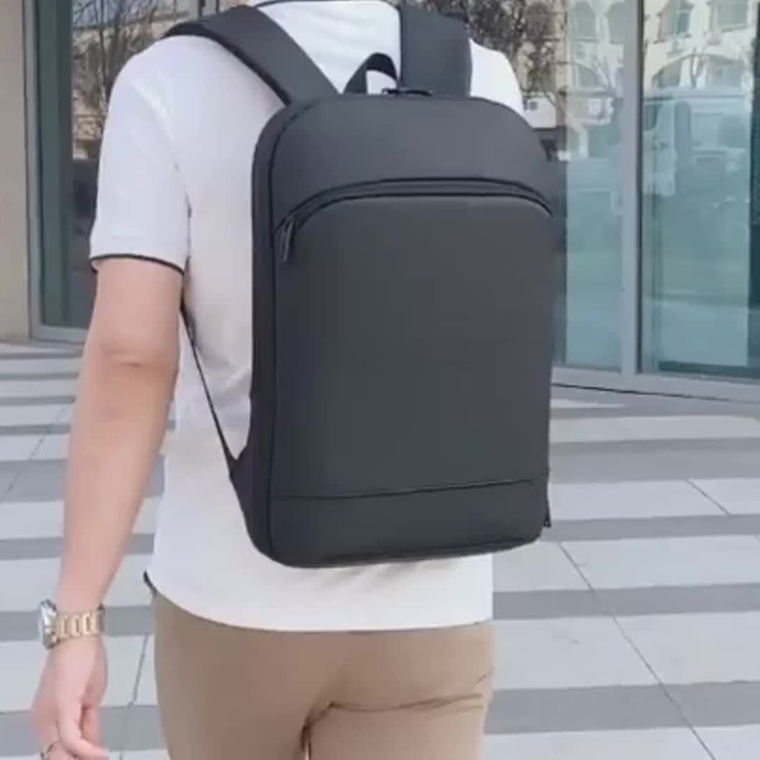 Herrenrucksack | erweiterbar & leicht | mehrere Taschen & Laptop-Fach | Kunstleder