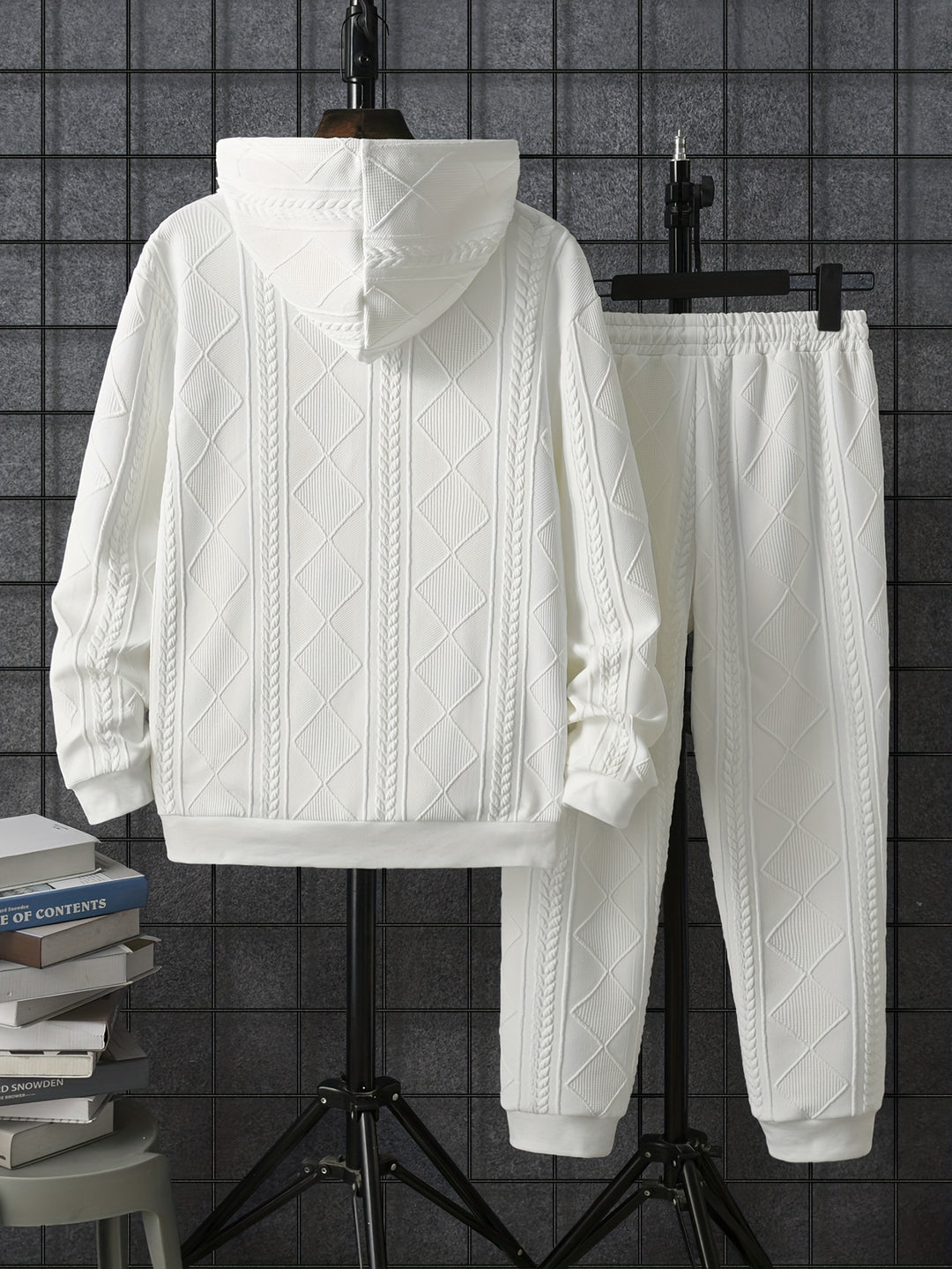 Herren-Trainingsanzug | Modern & Gemütlich | Strickkapuze & Jogger