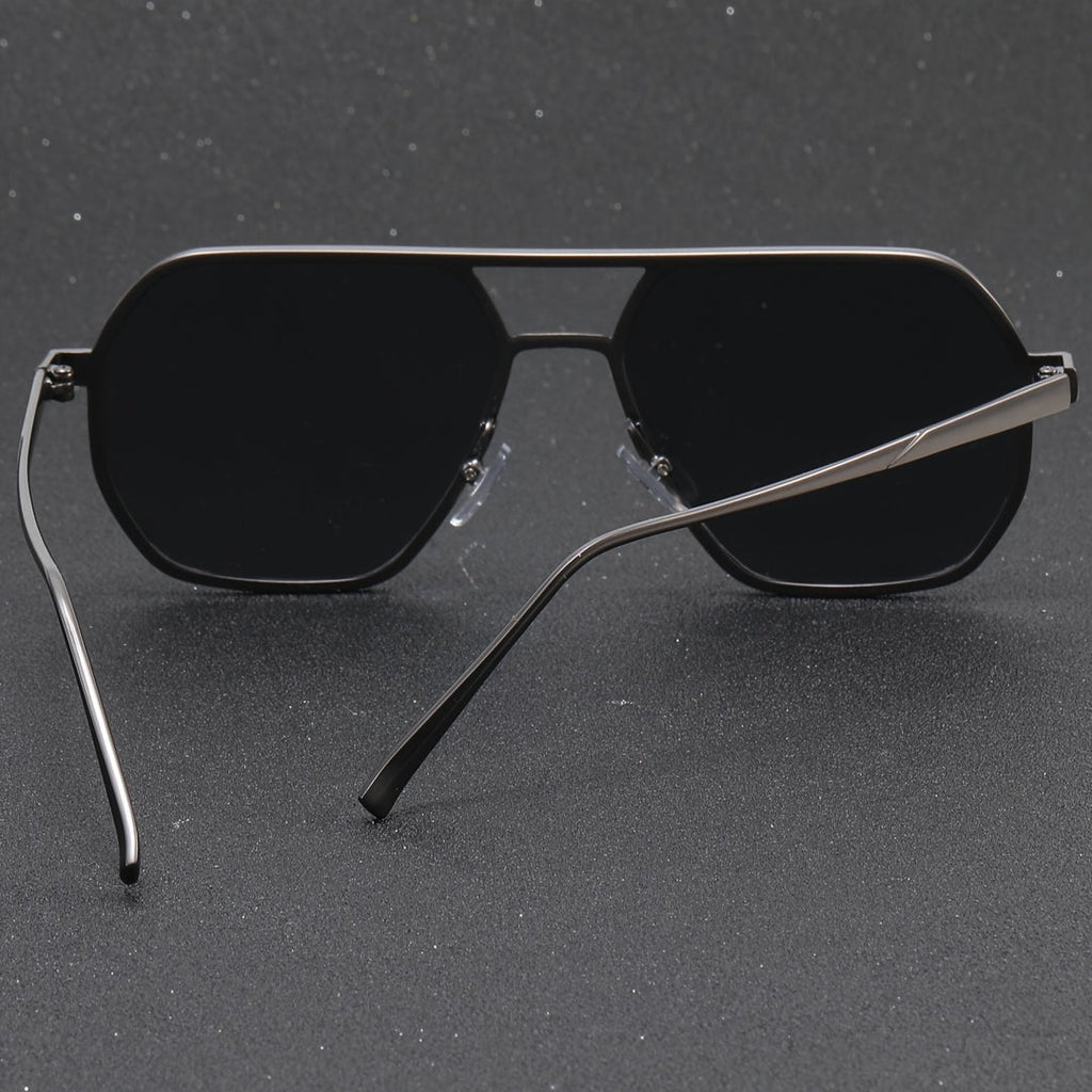 Metallbrille für Männer mit einzigartigem Design für Freizeit- und Geschäftskleidung | Jay