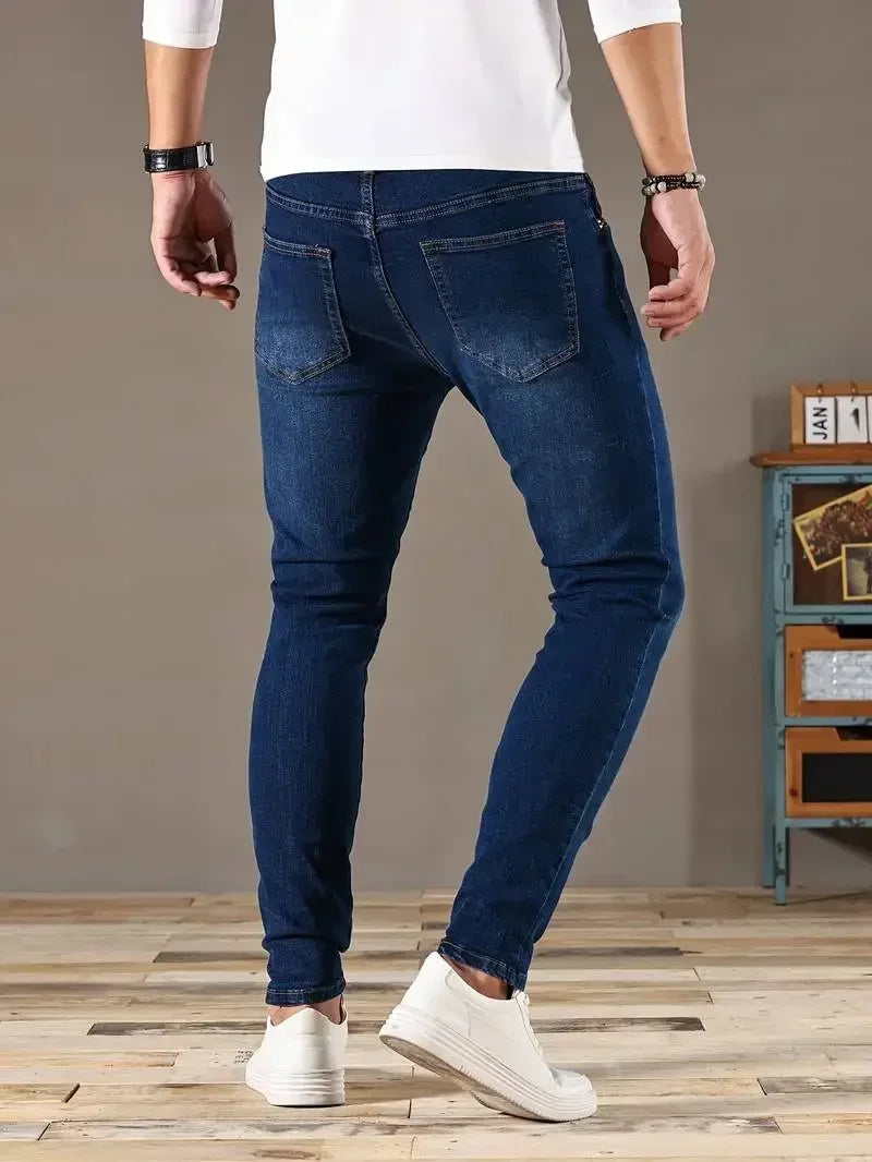 Schlanke und stilvolle Skinny-Jeans für Männer für modernen Stil und mühelosen Komfort | Daniel