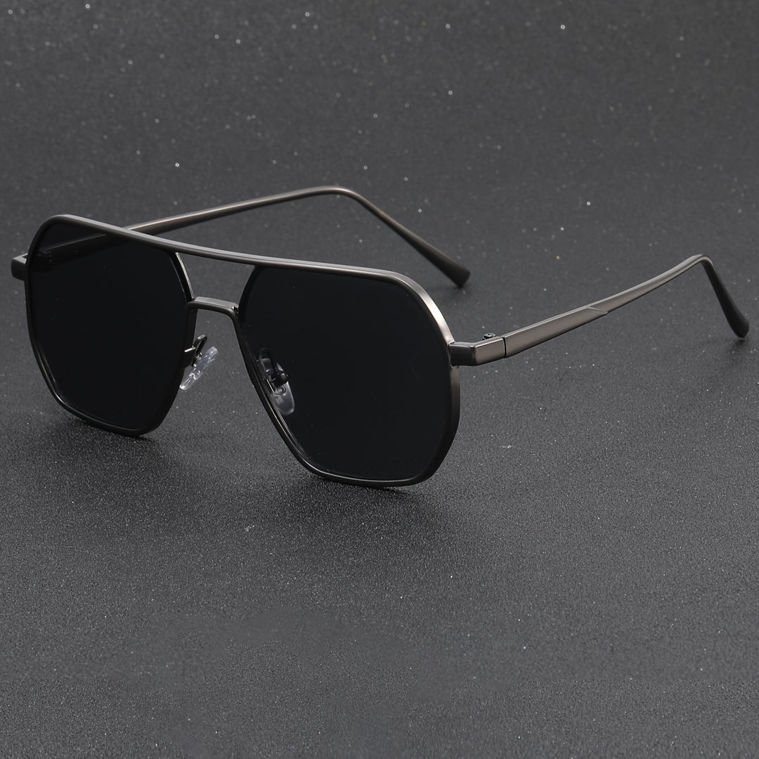 Metallbrille für Männer mit einzigartigem Design für Freizeit- und Geschäftskleidung | Jay