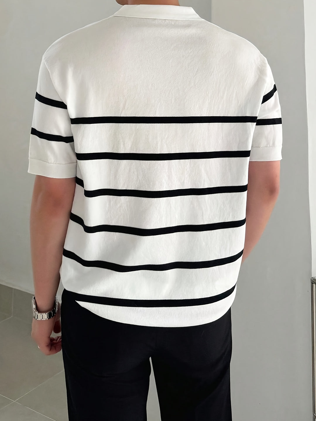 Modisches und leichtes kurzärmeliges Herren-Poloshirt aus Strick mit bequemer Passform | Victor