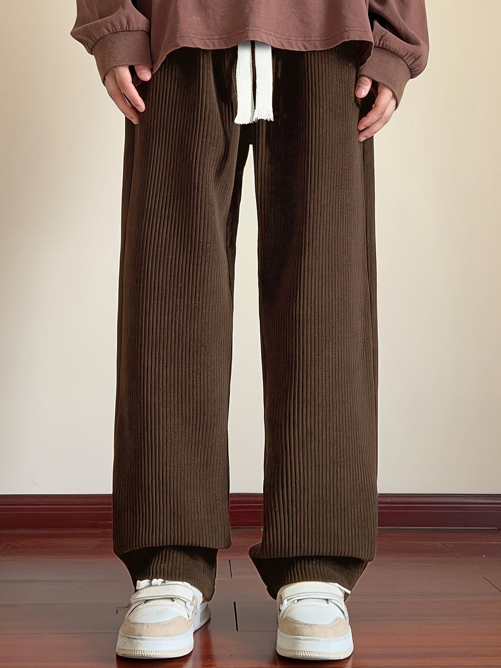 Vielseitige Herren-Cordhose mit entspannter Passform und verstellbarem Bund | Sem