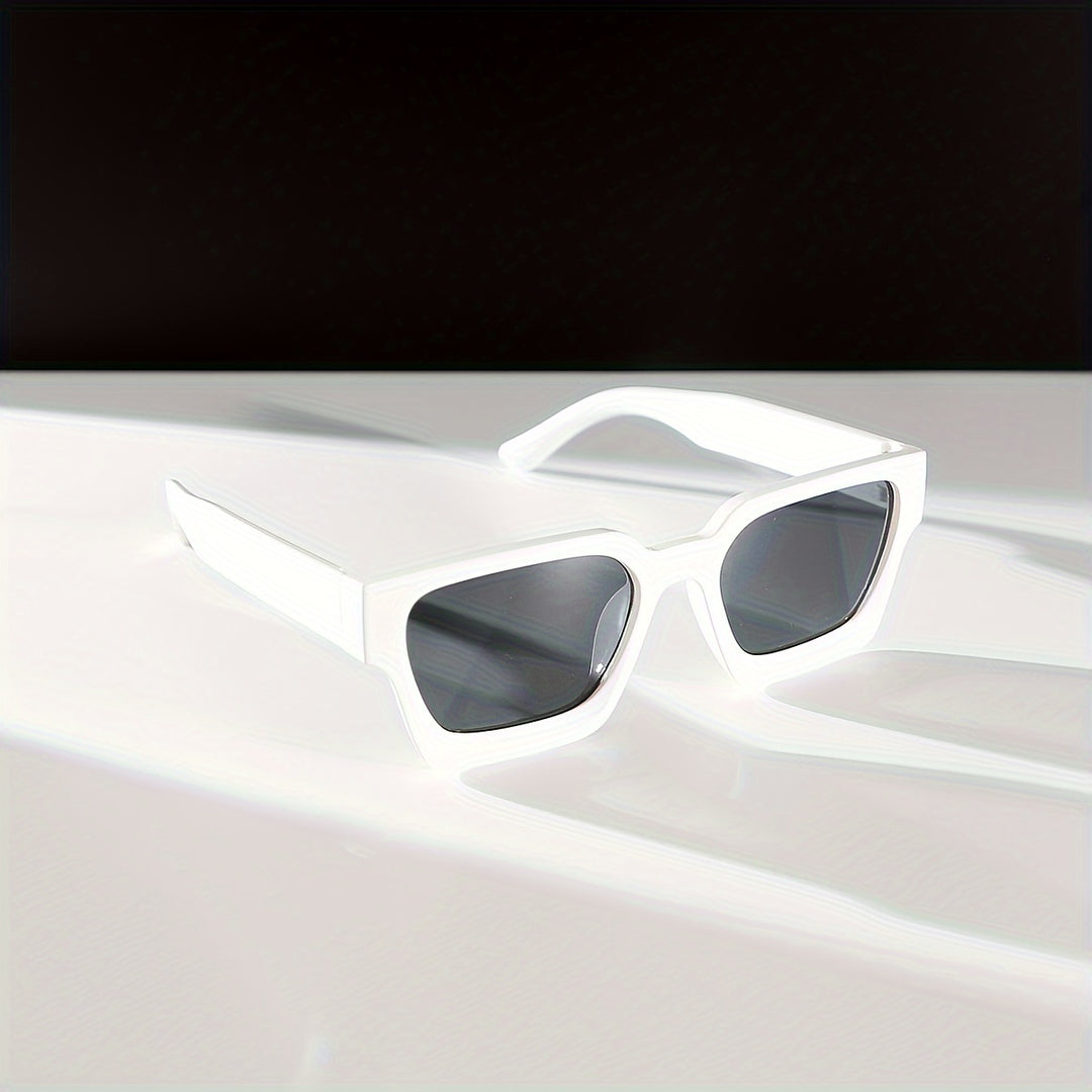 Herren-Retro-Modebrille | Weißer quadratischer Rahmen mit breitem Bein | Stilvoll und entspiegelt