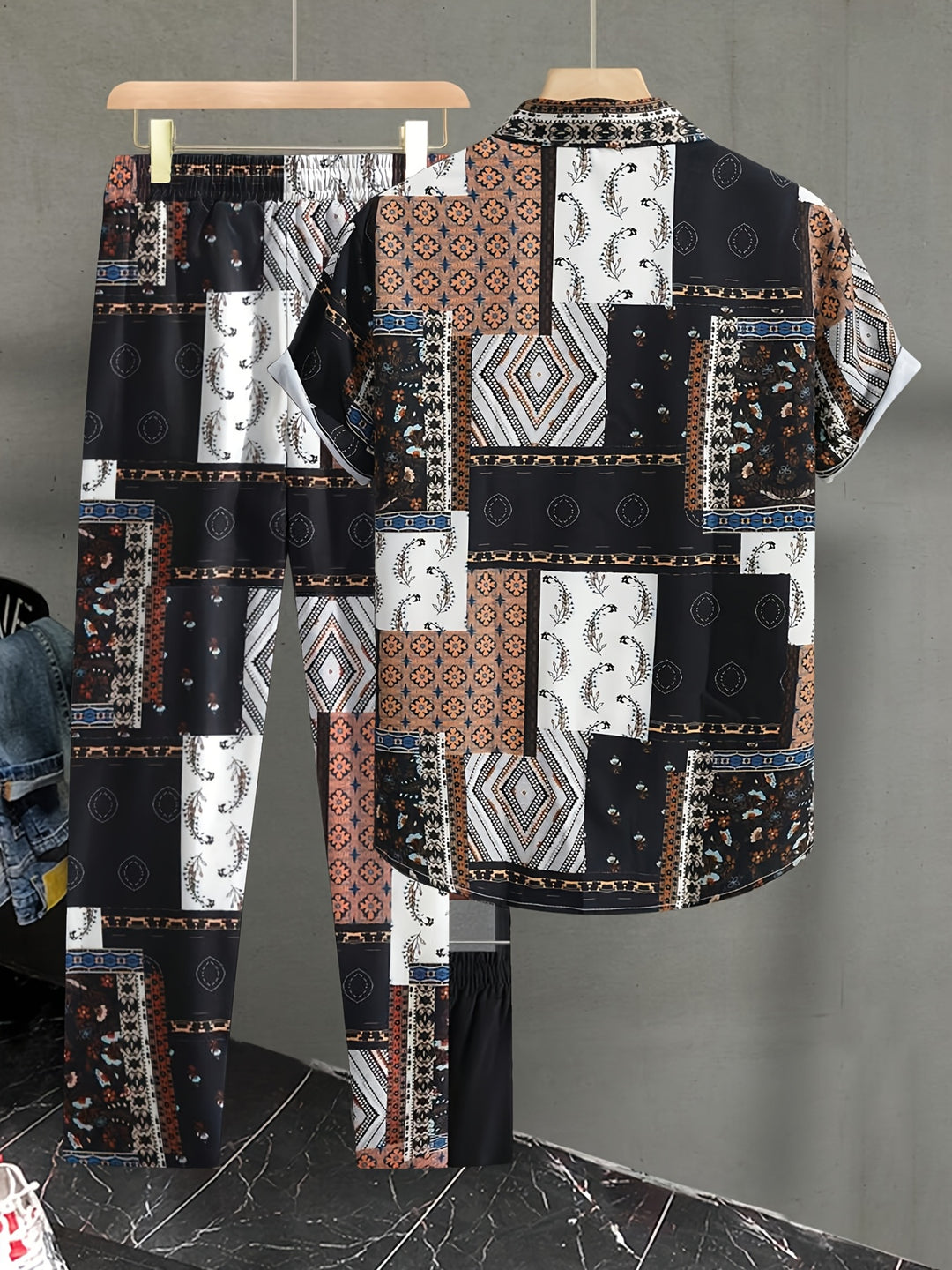 Herrenset | Geometrisches Muster 2-teiliges Set | Kurzarm-Shirt & Hose für den Sommer