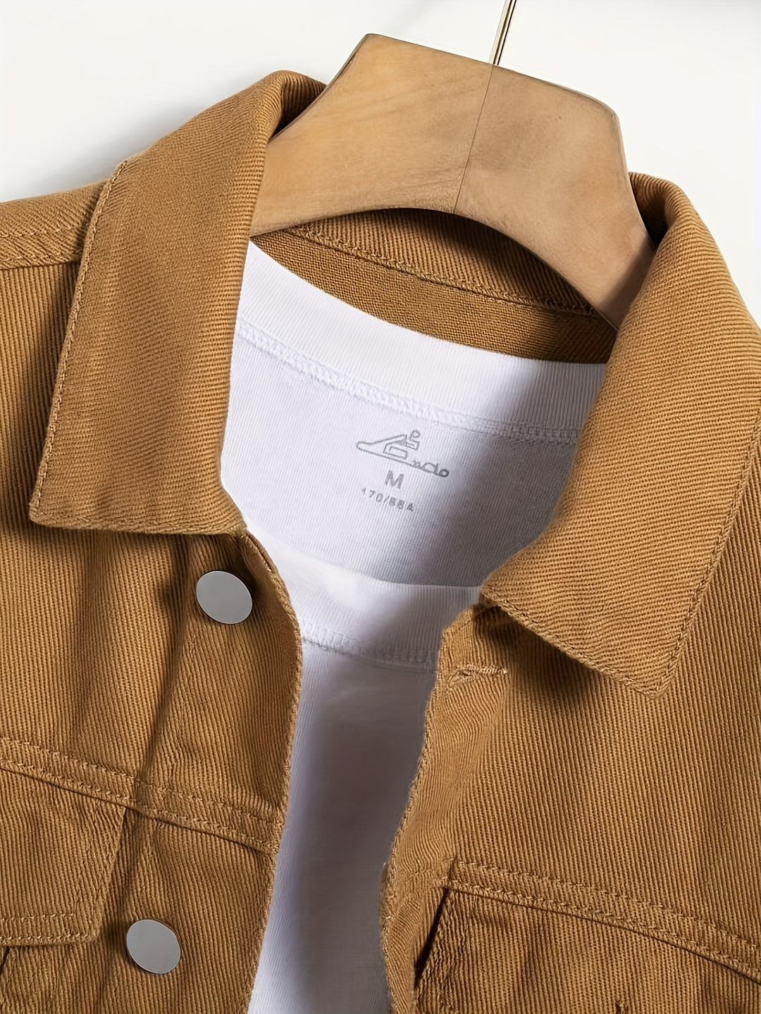 Herren Jeansjacke | Klassisch & Langlebig | Knopfverschluss & Brusttaschen | Braun