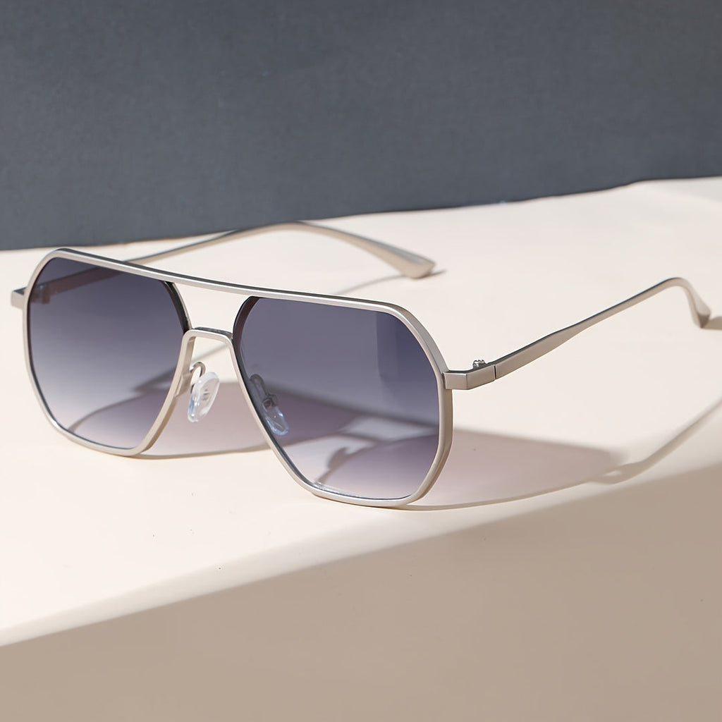 Metallbrille für Männer mit einzigartigem Design für Freizeit- und Geschäftskleidung | Jay