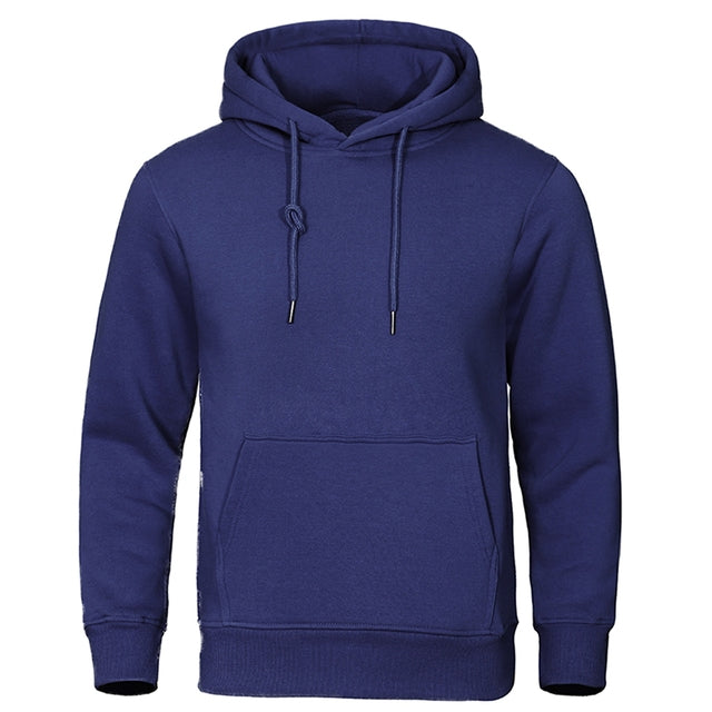 Trendiger und lässiger Hoodie für Männer mit Kängurutaschen und verstellbaren Kordelzügen | Roderick