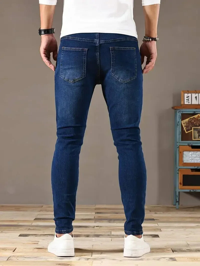 Schlanke und stilvolle Skinny-Jeans für Männer für modernen Stil und mühelosen Komfort | Daniel