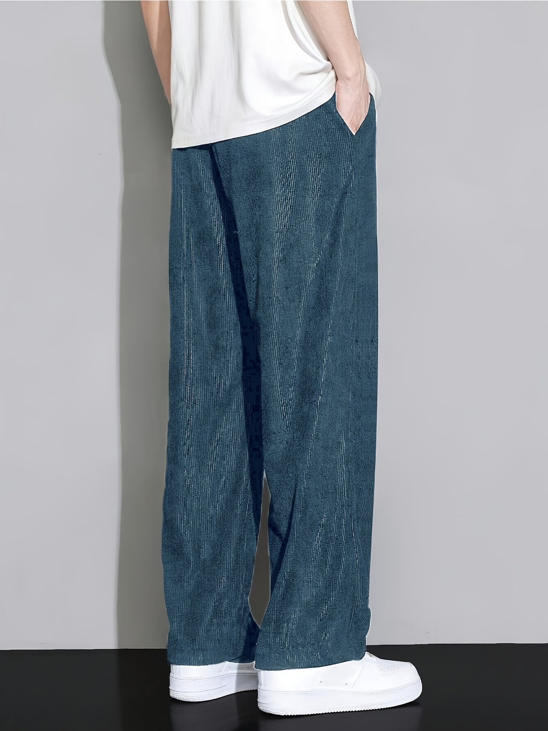Vielseitige Herren-Cordhose mit entspannter Passform und verstellbarem Bund | Sem