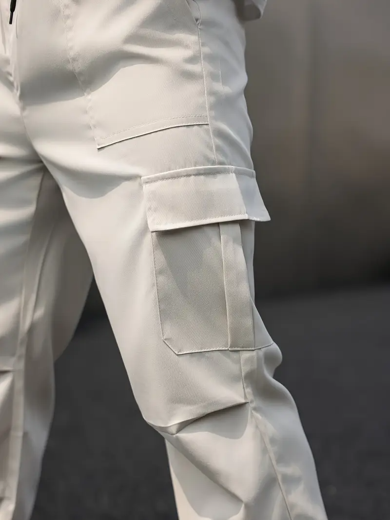 Vielseitige Herren-Cargohose mit mehreren Taschen und entspannter Passform | Roderik