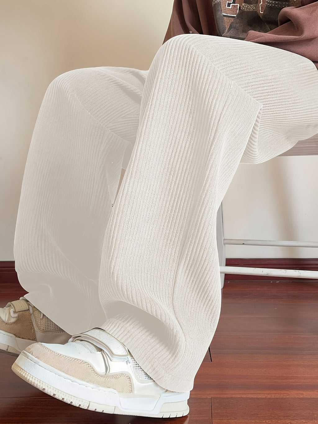 Vielseitige Herren-Cordhose mit entspannter Passform und verstellbarem Bund | Sem