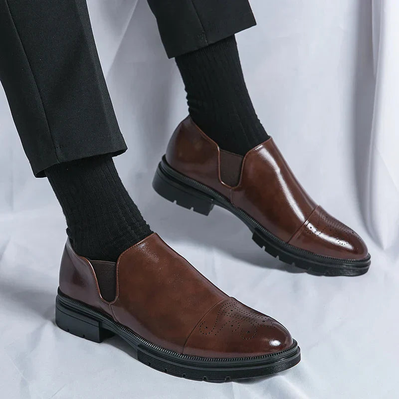 Klassische Slip-On-Schuhe aus echtem Leder für Männer mit elegantem Finish | Quinn
