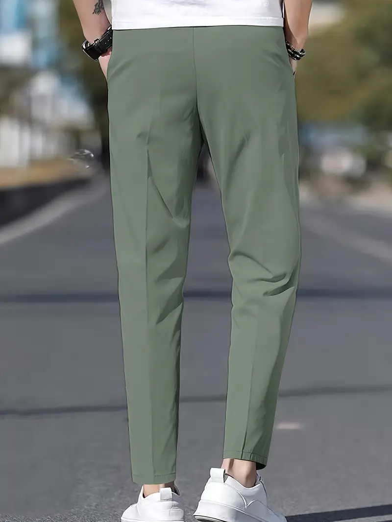Modische und bequeme Hose mit Taschen für Männer mit entspannter Passform | Yassin