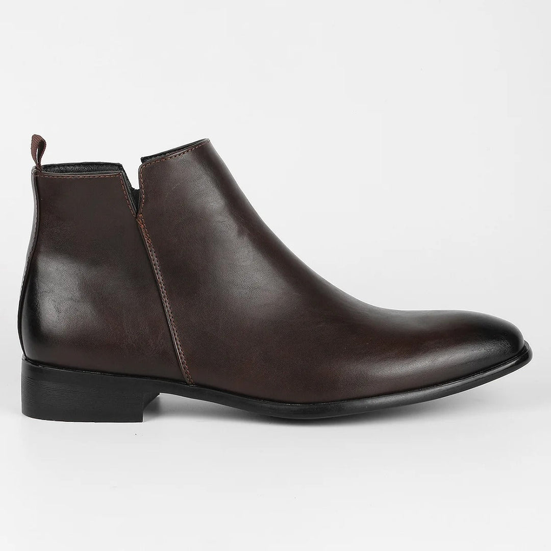 Zeitlose Retro-Stiefel für Männer mit klassischem Charme und robustem Charme | Maik