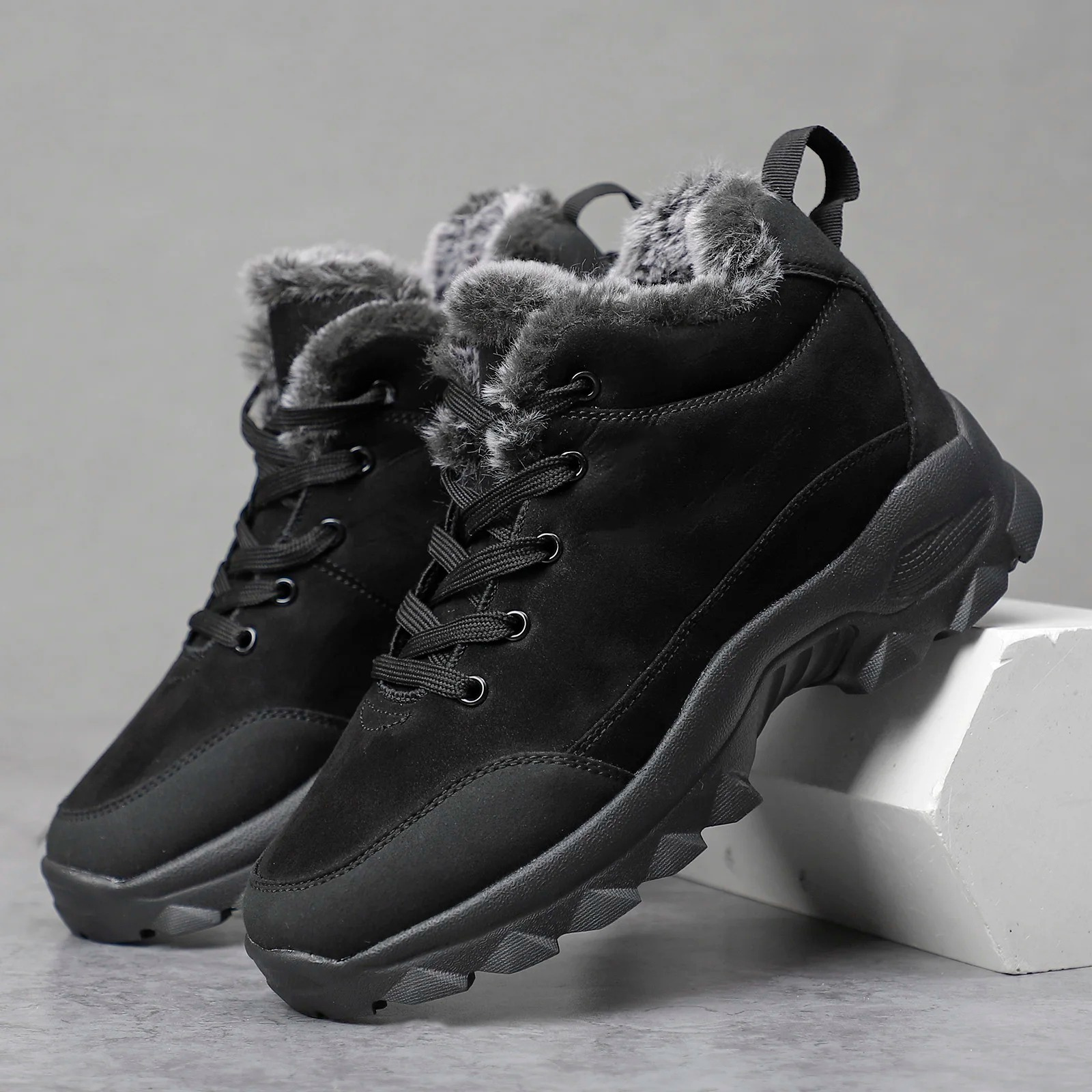 Warme Winterstiefel mit Fleecefutter und rutschfester Sohle für Herren | Jay