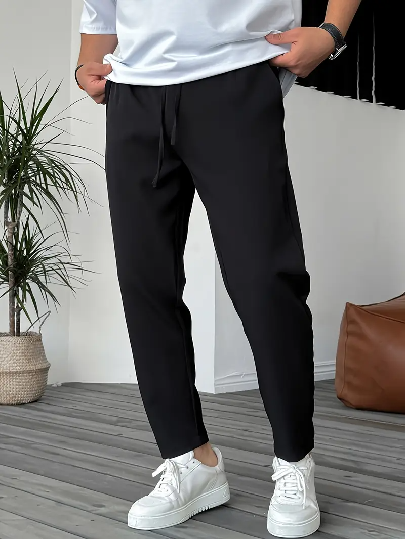 Modische und bequeme Hose mit Taschen für Männer mit entspannter Passform | Yassin