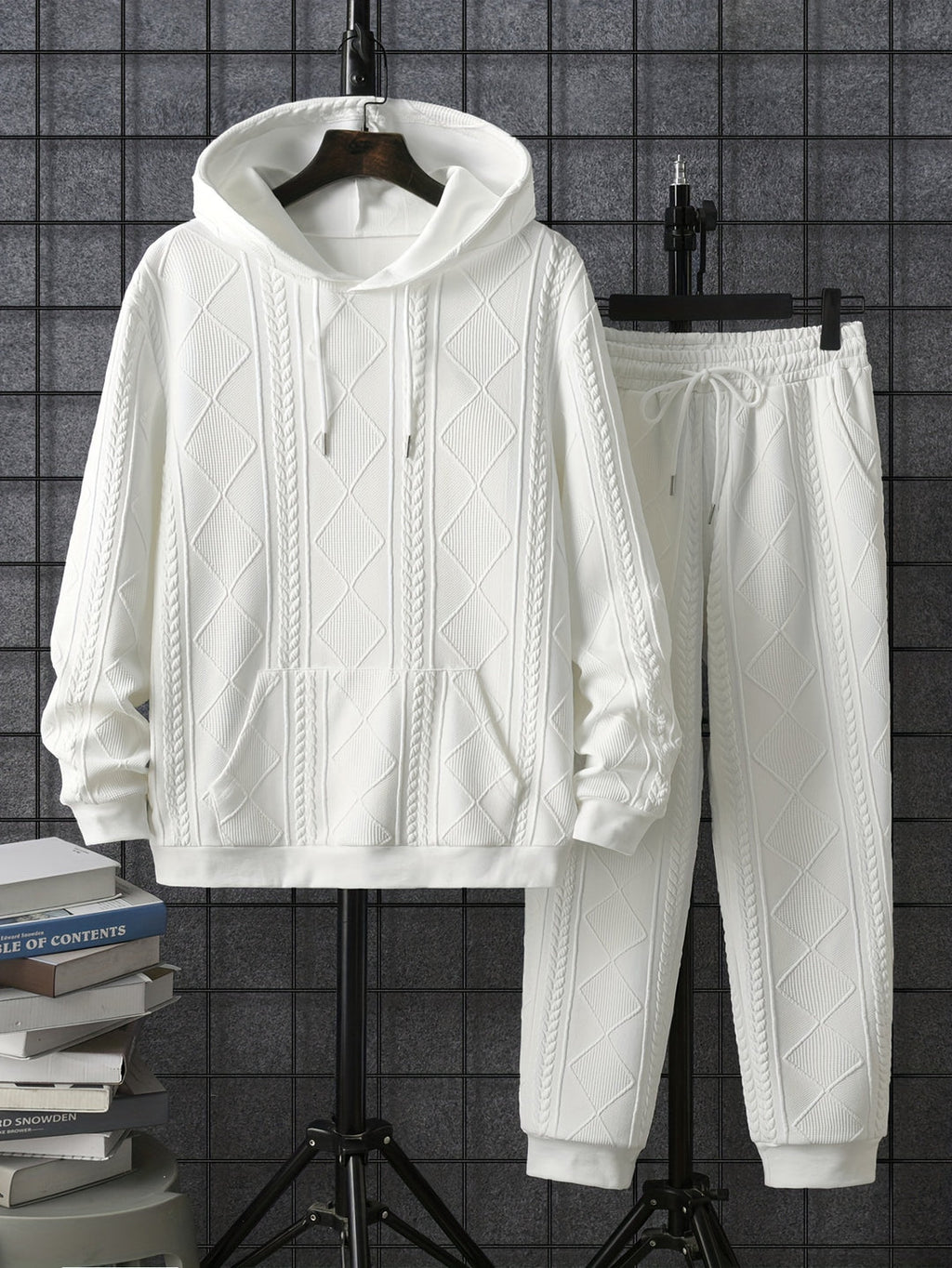 Herren-Trainingsanzug | Modern & Gemütlich | Strickkapuze & Jogger