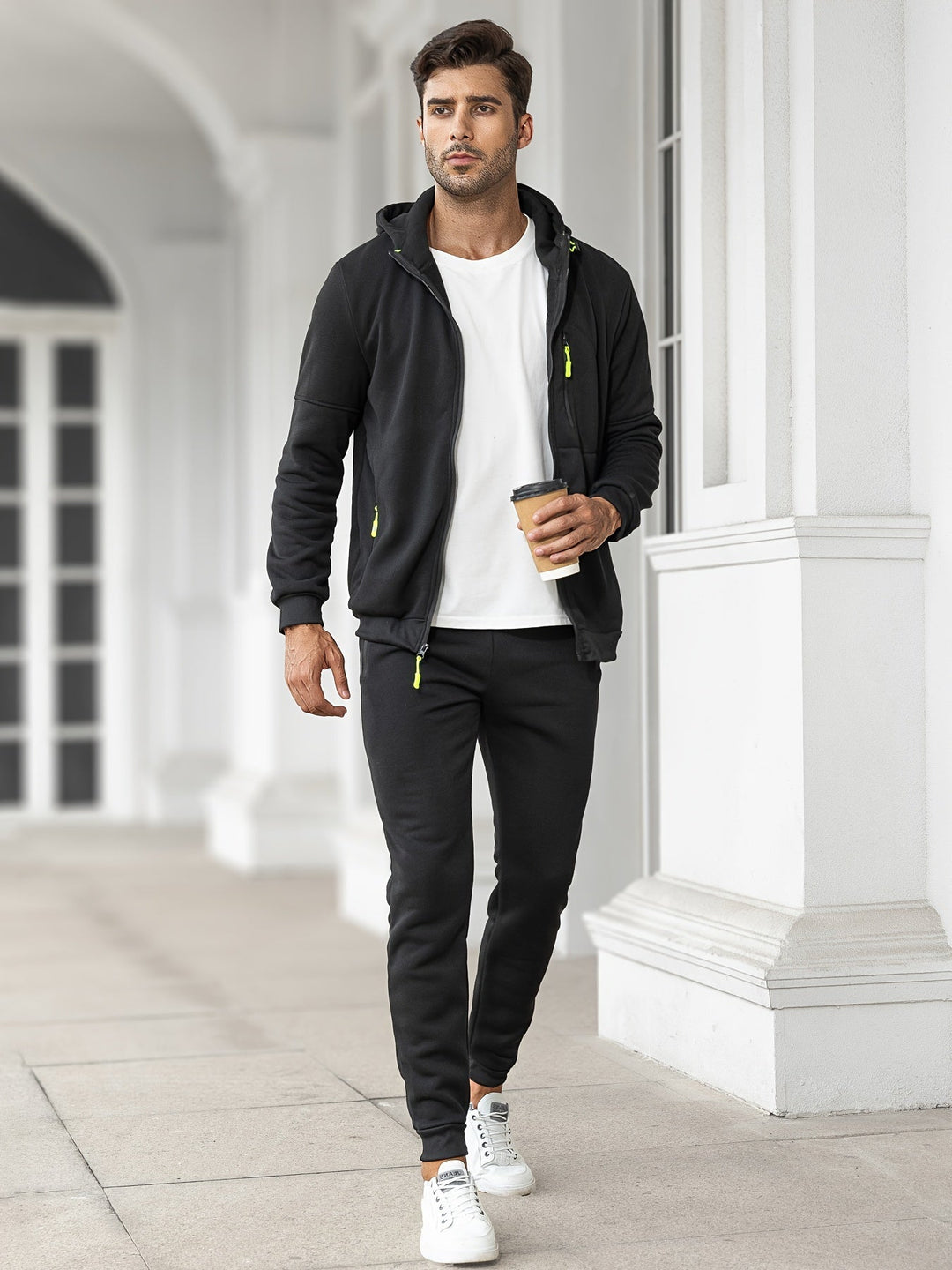 Elegantes und schickes Jogginganzug-Set für Männer mit mühelosem Stil und vielseitigem Design | Mees