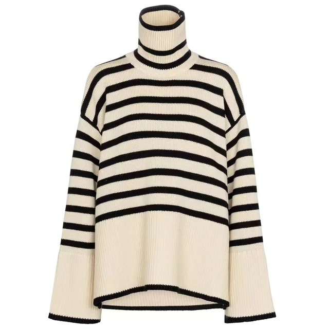 Gestreifter Rollkragenpullover