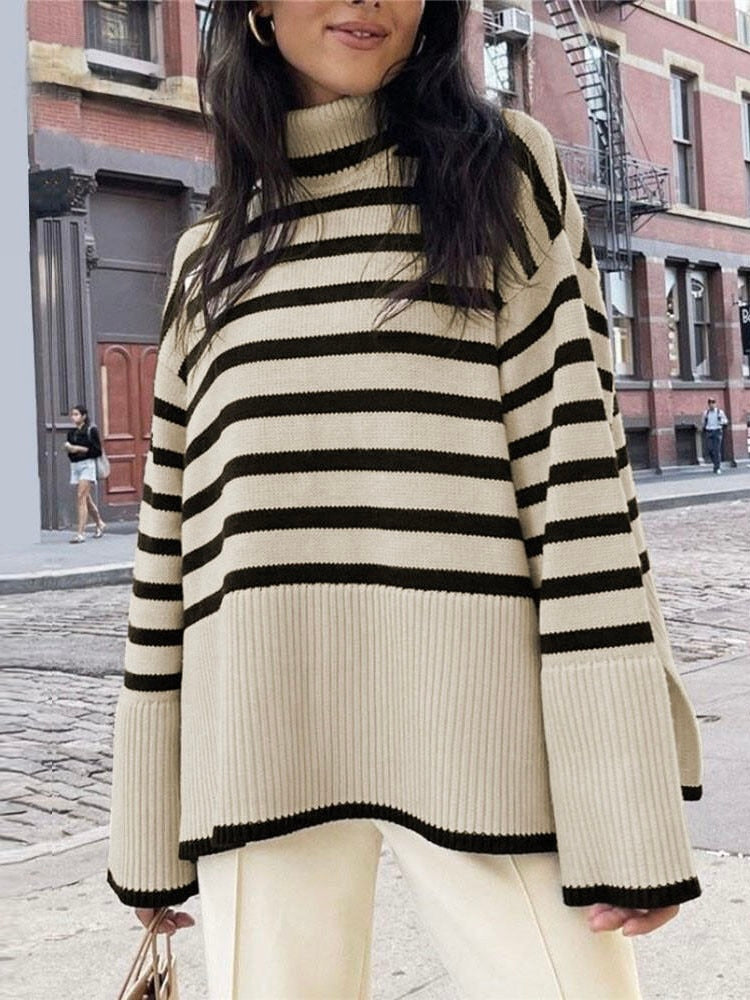 Gestreifter Rollkragenpullover
