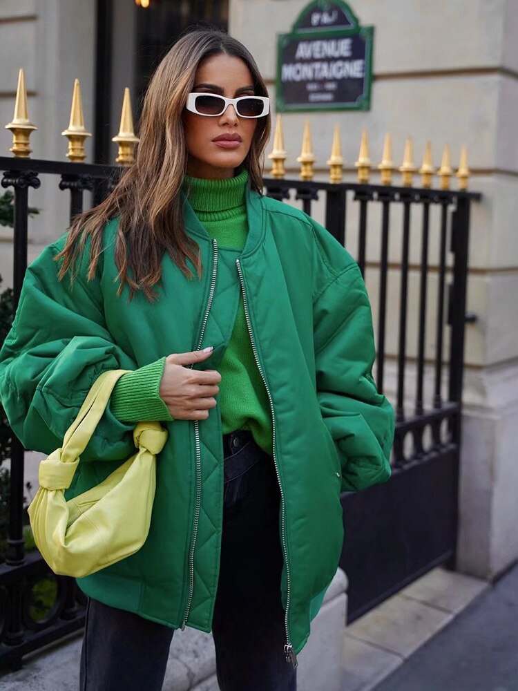 Damen - Übergroße Bomberjacke - Hochwertigem Material - Stylische Übergangs-Outerwear  - Modische Begleiterin