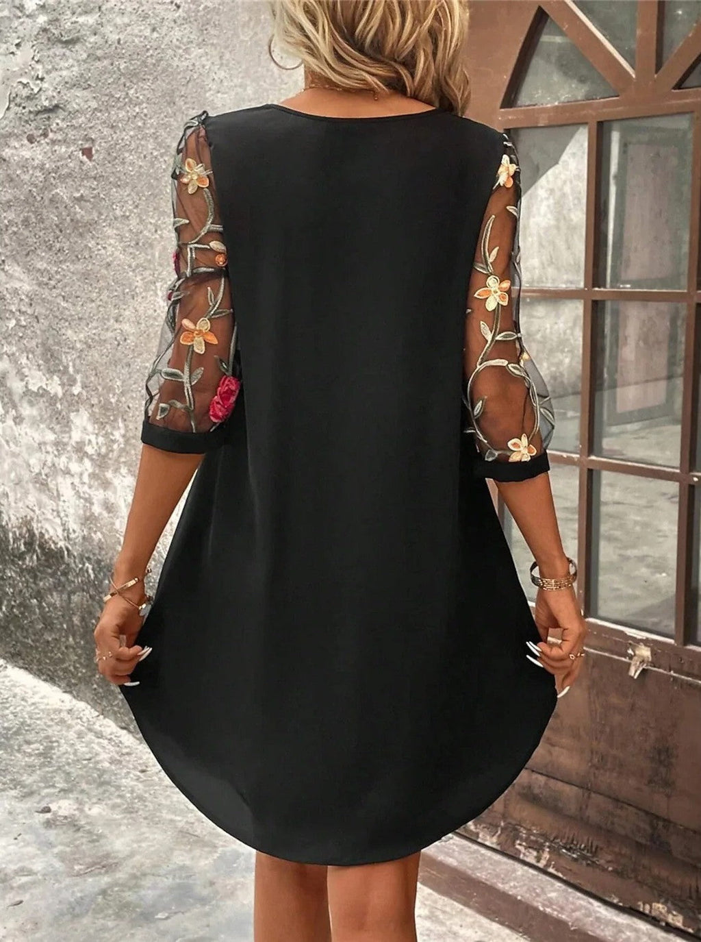 Damen - Leichtes Sommerkleid - Eleganter Stil - Perfekt für warme Tage und besondere Anlässe