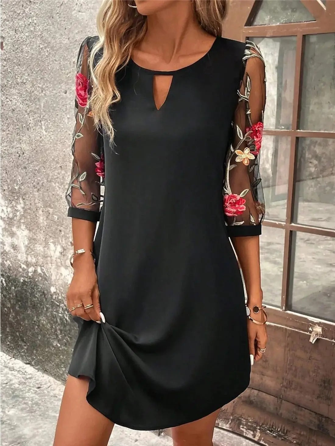 Damen - Leichtes Sommerkleid - Eleganter Stil - Perfekt für warme Tage und besondere Anlässe
